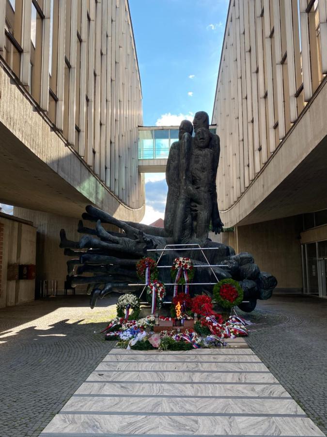 Komfortny Apartman So Zahradou A Sukromnym Parkoviskom-Nonstop Check-In Banská Bystrica Exterior foto
